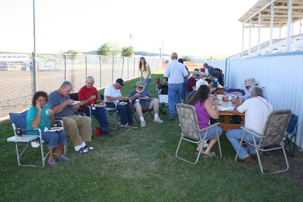 2011 Divide Ride Dinner-N-Awards (13).JPG