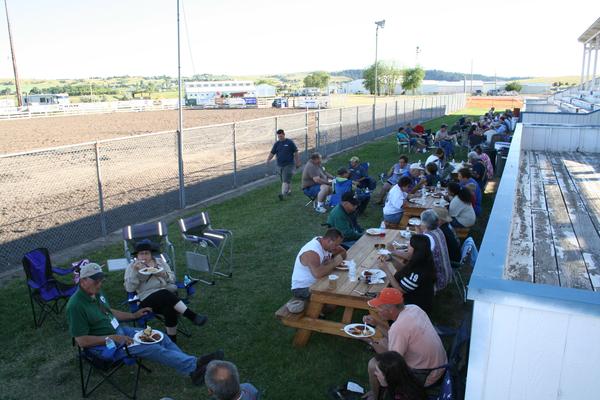 2011 Divide Ride Dinner-N-Awards (21).JPG