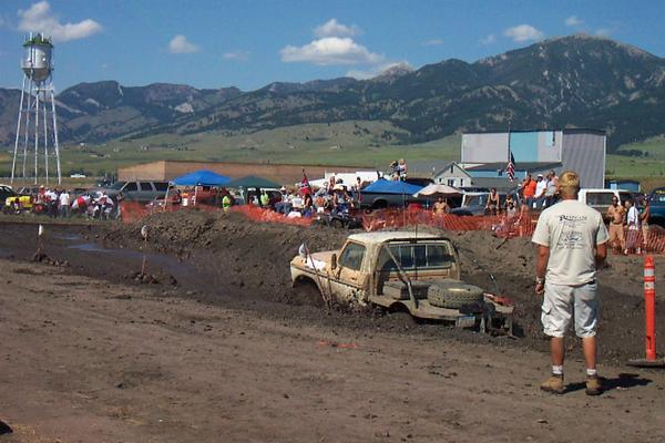 Bill Pries takes "Little" through the pit