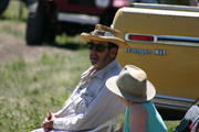 IMG 2460
Warren Wilson chats up Sue Reibe