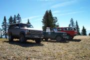 At the top.
Juggling for best tailgate lunch position.