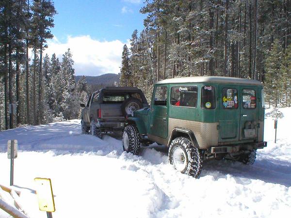 P3010096-Trail Boss, Doug Herold, with Ryan and Marissa close behind in a FJ-40, and 4 other vehicles following, make it to the 